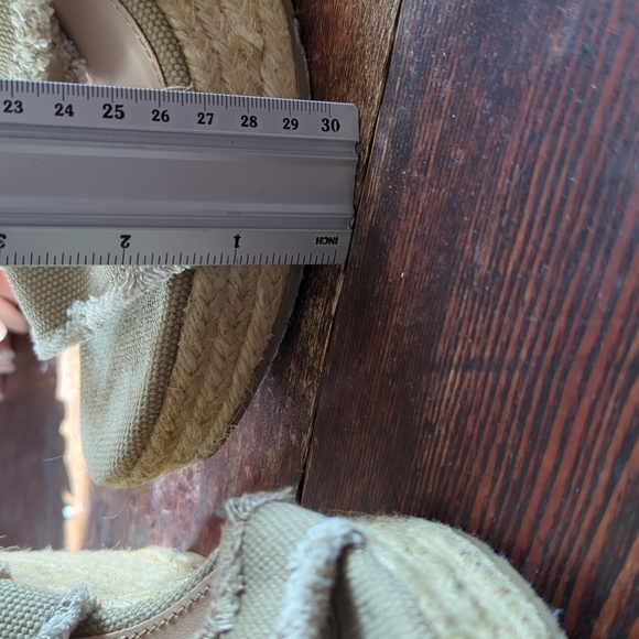 Candies Platform Woven Fabric Strap Sandles - Picture 11 of 13